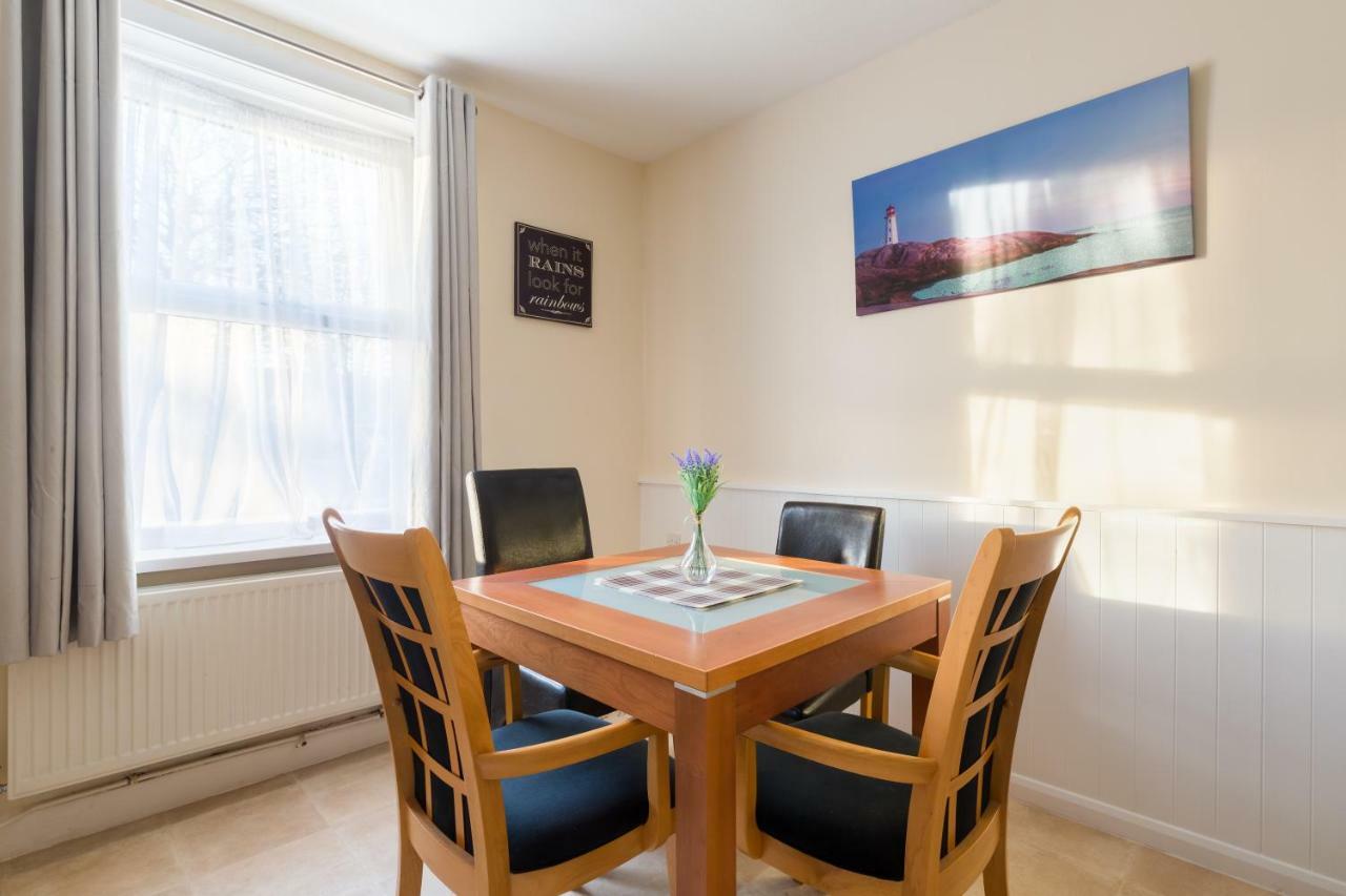 Well Presented 2 Bedroom House - Sleeps Four Leamington Spa Eksteriør billede