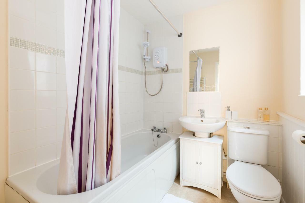 Well Presented 2 Bedroom House - Sleeps Four Leamington Spa Eksteriør billede