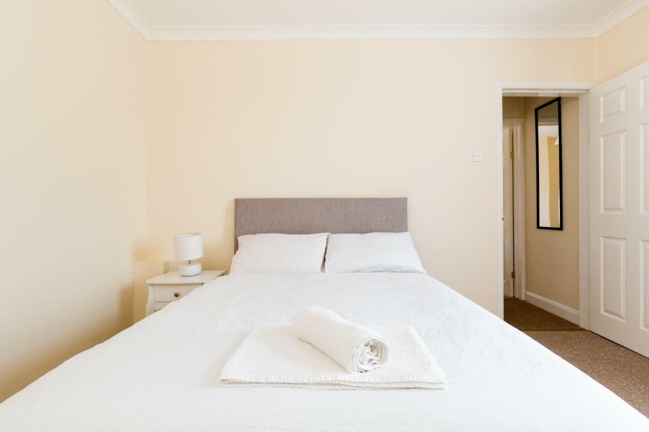 Well Presented 2 Bedroom House - Sleeps Four Leamington Spa Eksteriør billede